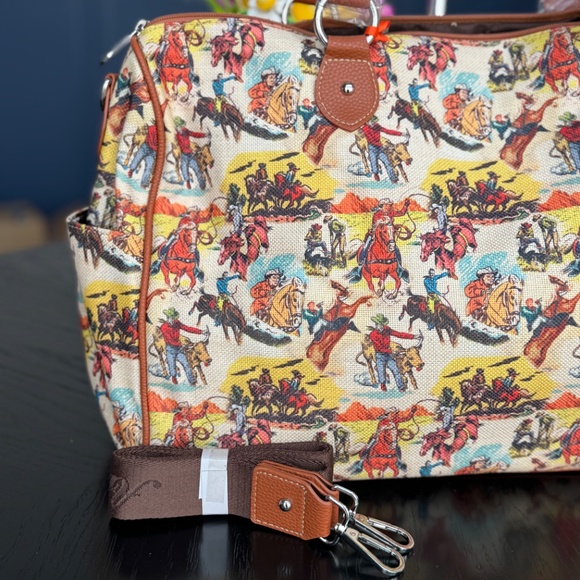 American Bling by Montana West Weekender Bag NWT - Picture 2 of 7